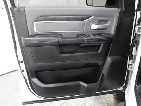 Used 2019 RAM 2500 Big Horn AWD/4WD image 6