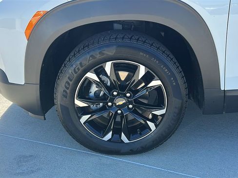 Used 2023 Chevrolet TrailBlazer LT image 6