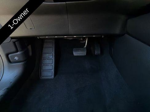 Used 2022 Ford Escape SE w/ SE Sport Appearance Package image 26