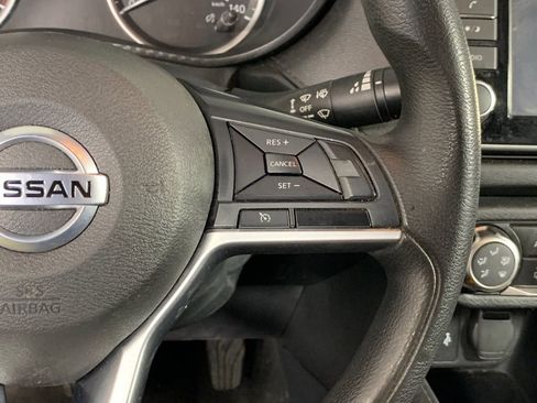 Used 2021 Nissan Versa S FWD image 21
