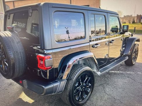 Used 2023 Jeep Wrangler Unlimited Sahara w/ Cold Weather Group image 4