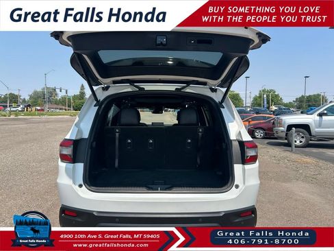 Used 2025 Honda Pilot Black Edition image 7