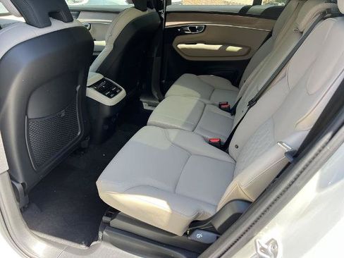 Used 2025 Volvo XC90 B6 Plus w/ Protection Package Premier AWD/4WD image 17