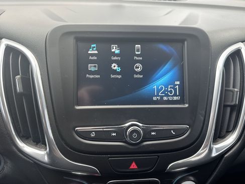 Used 2018 Chevrolet Equinox LT image 14