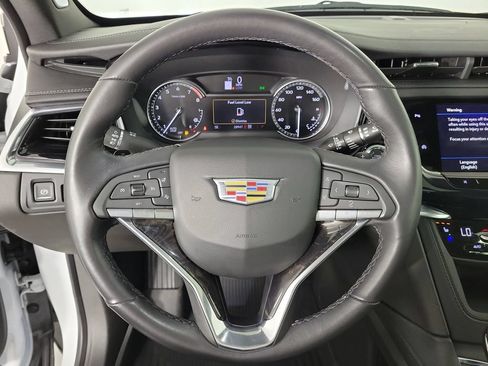 Certified 2024 Cadillac XT6 Premium Luxury w/ LPO, Floor Liner Package AWD/4WD image 24