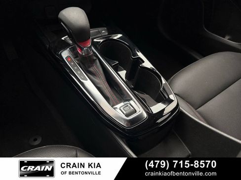 Used 2025 Chevrolet Trax RS w/ Sunroof Package FWD image 19
