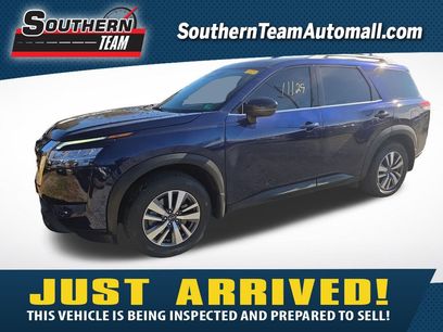 Certified 2022 Nissan Pathfinder SL