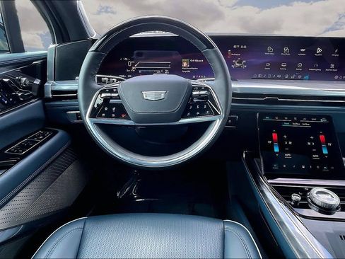 Certified 2026 Cadillac Escalade IQ Sport 2 AWD/4WD image 8