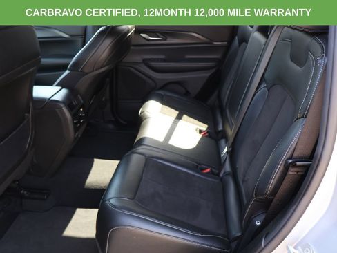 Used 2024 Jeep Grand Cherokee Altitude RWD image 16