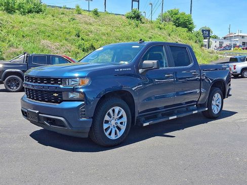 Used 2021 Chevrolet Silverado 1500 Custom AWD/4WD image 3