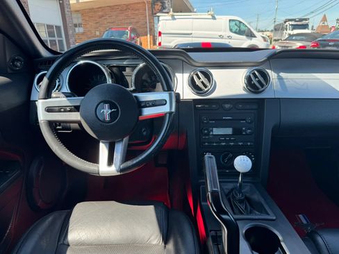 Used 2006 Ford Mustang GT Premium RWD image 66