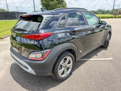 Used 2023 Hyundai Kona SEL FWD image 3