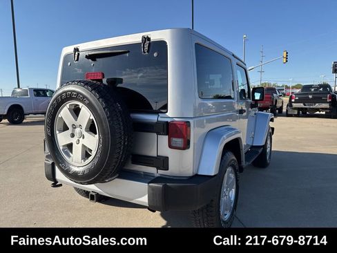 Used 2012 Jeep Wrangler Sahara w/ Dual Top Group image 18
