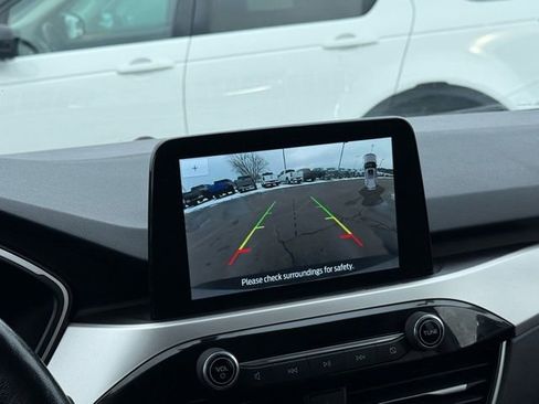 Used 2020 Ford Escape SEL image 4