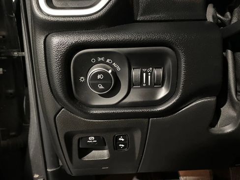 Used 2019 RAM 1500 Big Horn image 14