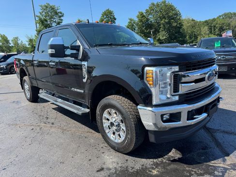 Used 2019 Ford F250 4x4 Crew Cab Super Duty image 7
