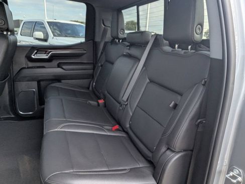 Used 2024 GMC Sierra 1500 SLT AWD/4WD image 26