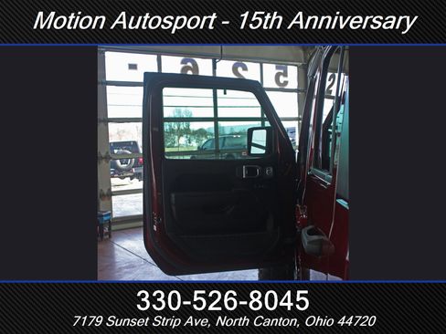 Used 2022 Jeep Gladiator Rubicon w/ Cold Weather Group image 15