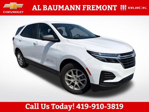 Used 2023 Chevrolet Equinox LS w/ LS Convenience Package FWD image 1