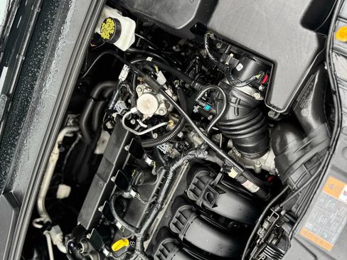 Used 2017 Ford Focus SE image 21