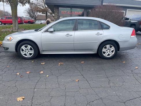 Used 2011 Chevrolet Impala LS FWD image 2