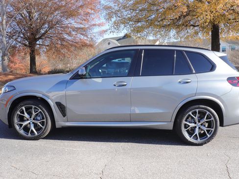New 2026 BMW X5 sDrive40i w/ M Sport Package image 2