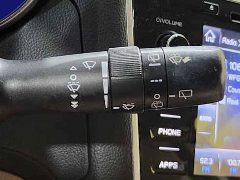 Used 2018 Subaru Outback 2.5i Premium AWD/4WD image 19