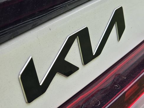 Used 2022 Kia K5 GT-Line w/ GT-Line FWD Premium Package image 10