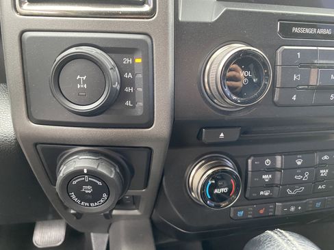 Used 2017 Ford F150 Raptor w/ Equipment Group 802A Luxury image 23