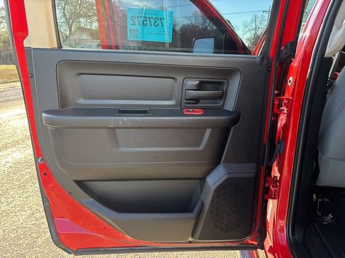 Used 2017 RAM 1500 Express image 18