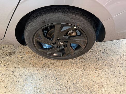 Used 2026 Hyundai Elantra Sport FWD image 29