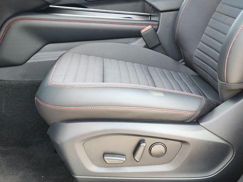 New 2026 Ford Explorer ST-Line w/ ST-Line Street Pack RWD image 18
