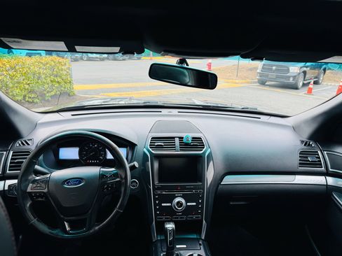 Used 2016 Ford Explorer Sport image 26