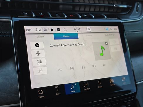 Used 2024 Jeep Grand Cherokee Limited w/ Black Appearance Package image 21