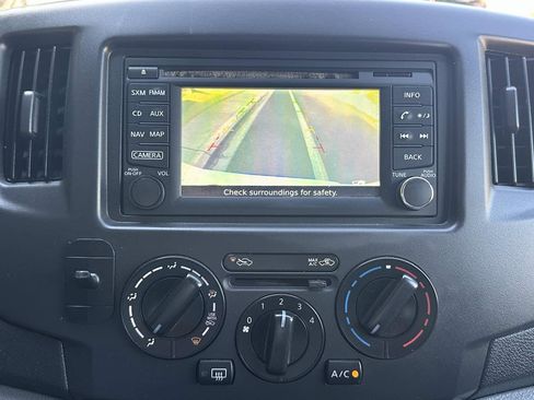 Used 2015 Chevrolet City Express LT w/ Technology Package FWD image 31