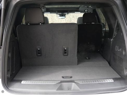 Used 2024 Chevrolet Tahoe High Country w/ Premium Package AWD/4WD image 30