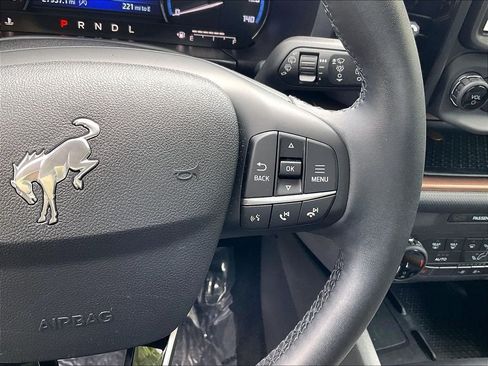 Used 2024 Ford Bronco Sport Outer Banks w/ Tech Package AWD/4WD image 24