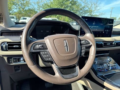 Used 2021 Lincoln Nautilus Reserve w/ Equipment Group 201A AWD/4WD image 11