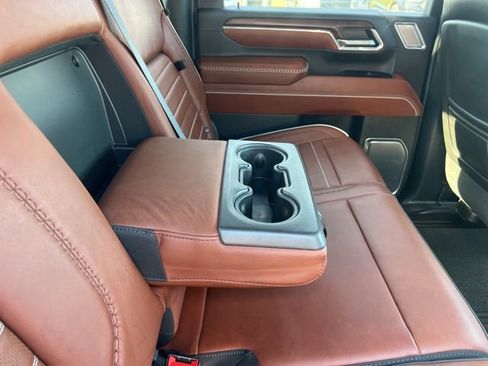 Used 2024 GMC Sierra 3500 Denali Ultimate image 37