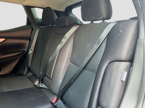 Used 2022 Nissan Rogue Sport S image 22