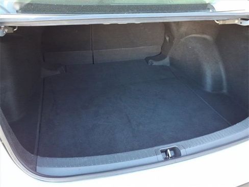 Used 2023 Toyota Corolla LE image 7