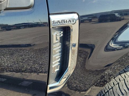 Used 2021 Ford F250 Lariat w/ Lariat Ultimate Package image 8