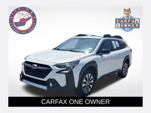 Used 2025 Subaru Outback Limited AWD/4WD image 1