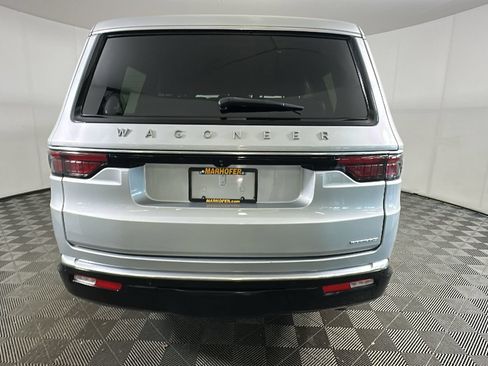 Used 2022 Jeep Wagoneer Series II w/ Rear Seat Video Group 1 RWD image 5