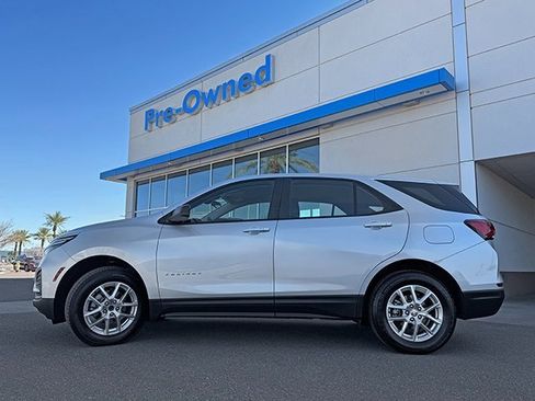 Used 2022 Chevrolet Equinox LS image 27