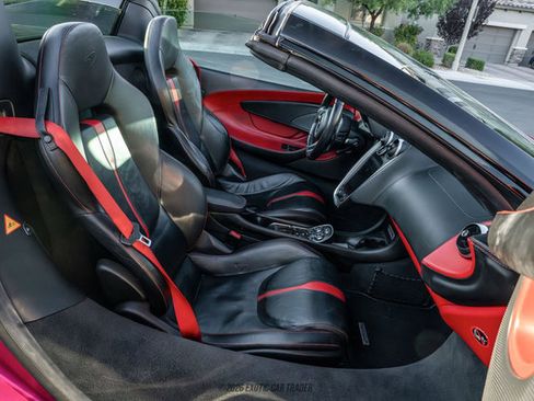 Used 2018 McLaren 570S Spider RWD image 36
