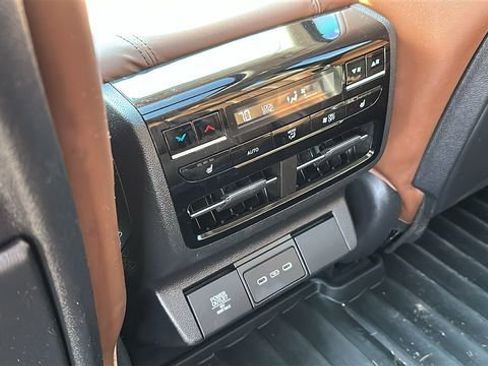 Certified 2025 Acura MDX w/ Advance Package image 28