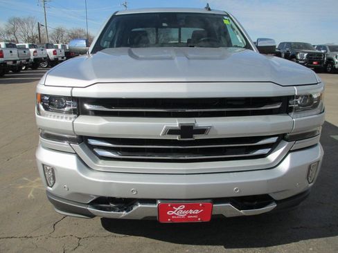 Used 2018 Chevrolet Silverado 1500 LTZ Z71 w/ LTZ Plus Package image 11