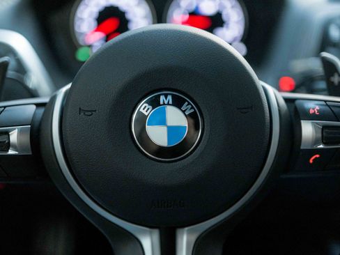 Used 2018 BMW M2 image 65