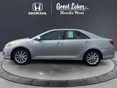 Used 2012 Toyota Camry XLE w/ Convenience Pkg FWD image 2